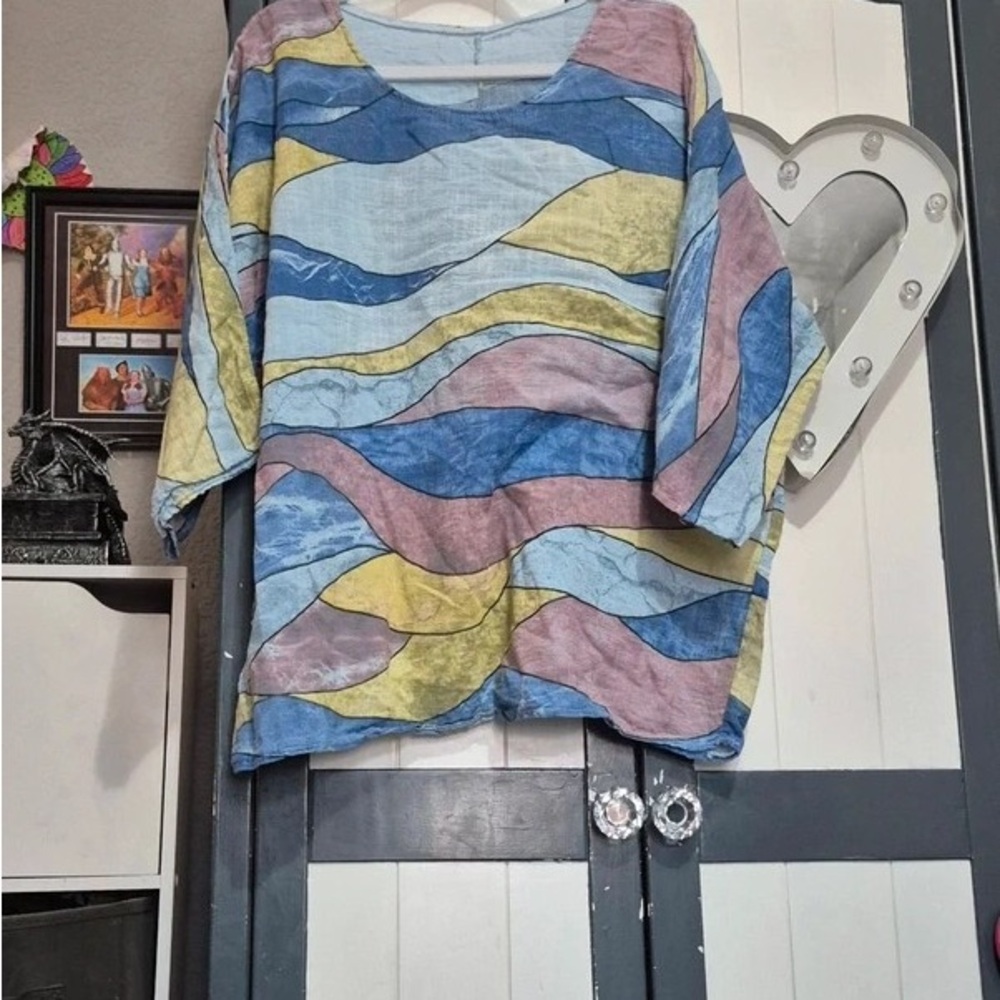 Uniqlo Multicolor Wave Pattern Top